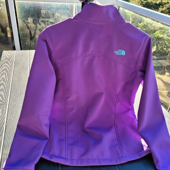 Beautiful Purple Women's The North Face Jacket Size Medium - Picture 2 of 6